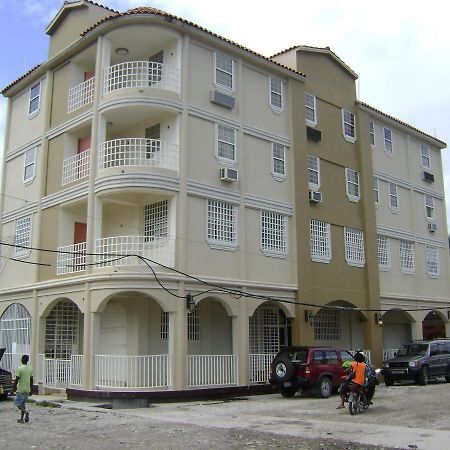 Caribbean Hotel Cayes Ле-Ке Экстерьер фото